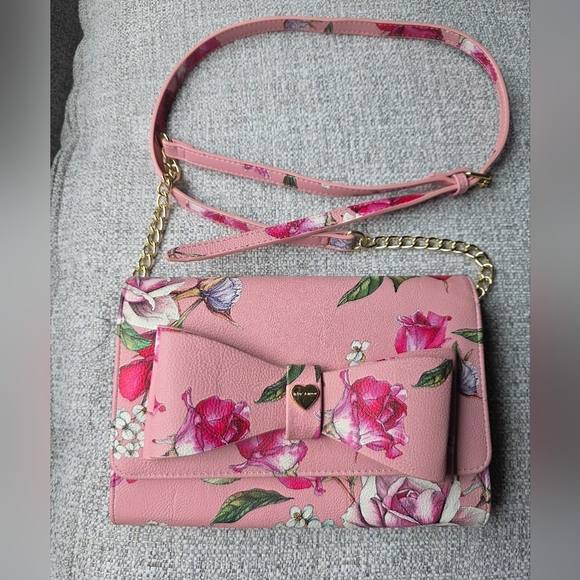 Betsey Johnson XL 3 Pocket Wallet Purse Floral Print - Picture 6 of 16